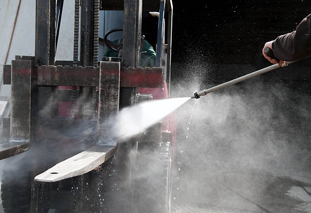 Best Roof Washing  in Martinsburg, PA